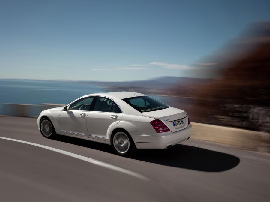  Mercedes-Benz S-Class 2010 года  (фото 10 из 27)